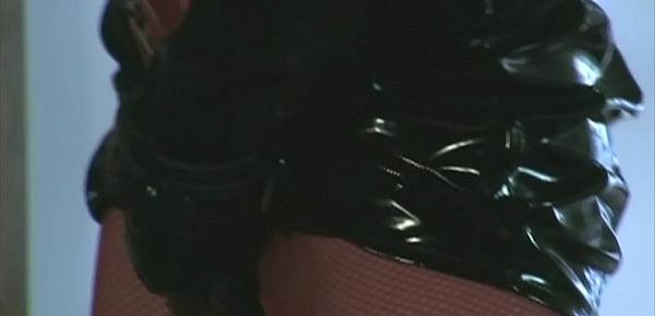  If she wears lacquer and leather, you can see Peter standing there ... if she pulls it off, it is off Peter ... have fun